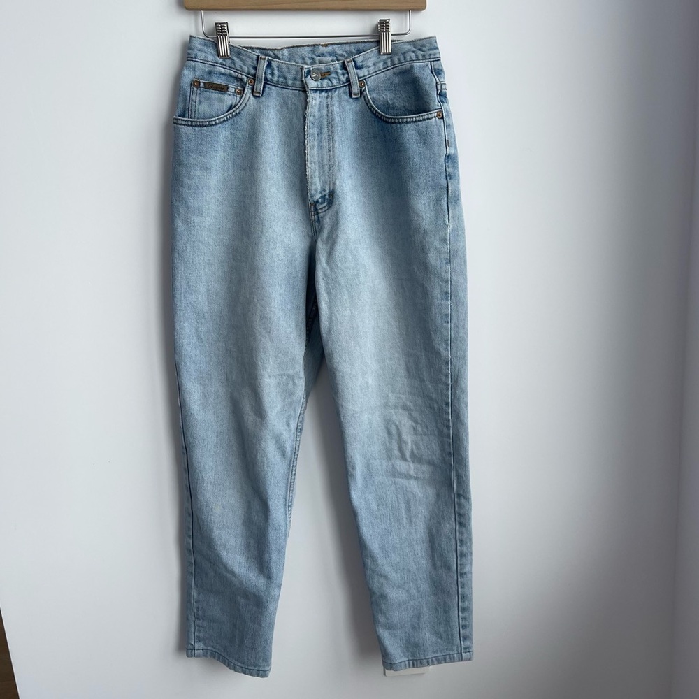 Vintage Calvin Klein Jeans – Made in Canada – 90s Light Wash – 30”